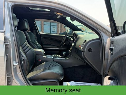 Used 2018 Dodge Charger SRT Hellcat w/ Harman/Kardon Audio Group RWD image 15