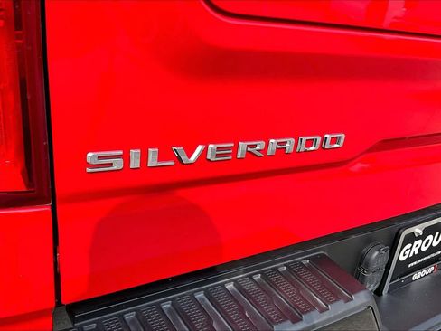 Used 2021 Chevrolet Silverado 1500 LT Trail Boss w/ Convenience Package II AWD/4WD image 18