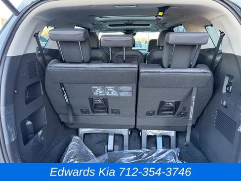New 2026 Kia Carnival SX Prestige image 11