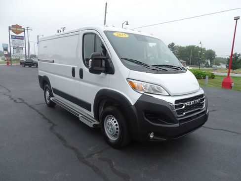 Used 2025 RAM ProMaster 2500 w/ U-Haul Equipment Group FWD image 1