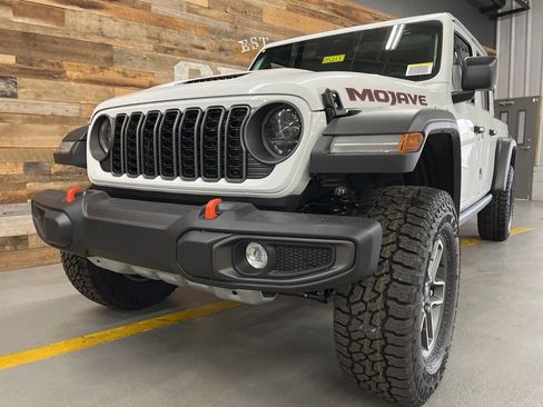 New 2026 Jeep Gladiator Mojave image 17