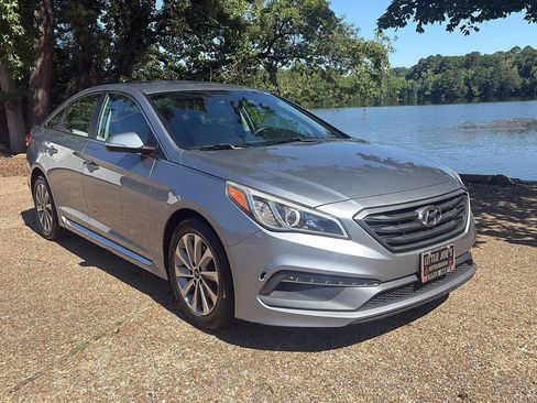 Used 2017 Hyundai Sonata Sport FWD image 1