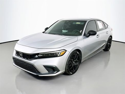 Used 2022 Honda Civic Sport image 3