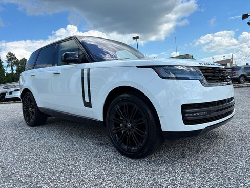 Used 2022 Land Rover Range Rover SE AWD/4WD image 7