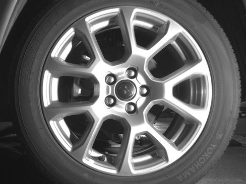 Used 2025 Jeep Compass Limited image 14