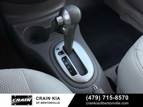 Used 2015 Nissan Versa SL image 17