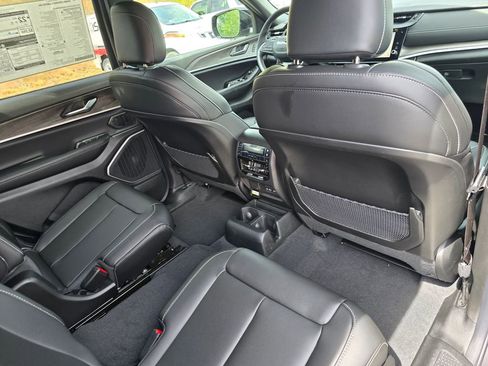 New 2026 Jeep Grand Cherokee L Limited AWD/4WD image 23