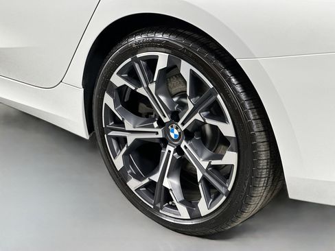 Used 2026 BMW 330i xDrive Sedan w/ Premium Package image 9