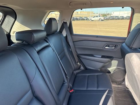 Certified 2023 Nissan Rogue SV w/ SV Premium Package image 16