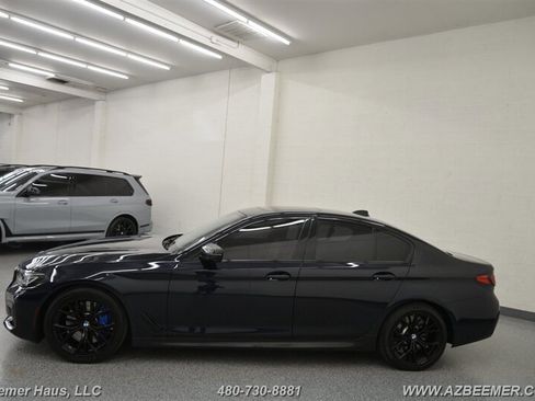 Used 2022 BMW M550i xDrive w/ Executive Package image 4