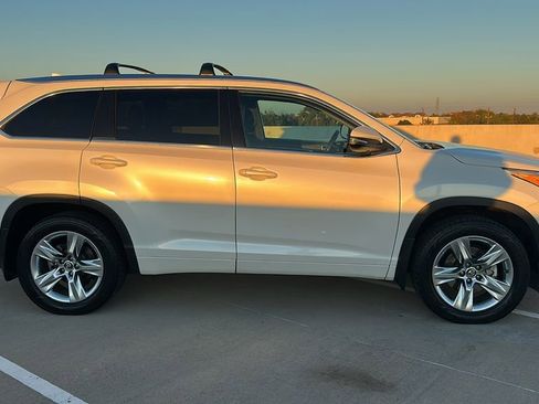 Used 2016 Toyota Highlander Limited image 14