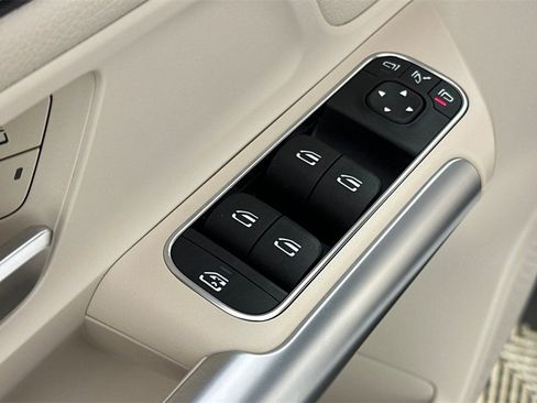 Certified 2026 Mercedes-Benz GLA 250 image 12