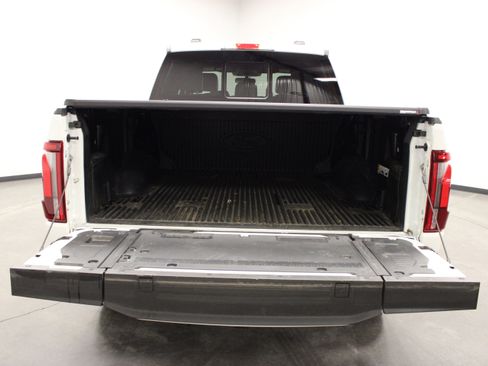 Used 2025 Ford F150 Lariat w/ Equipment Group 502A High AWD/4WD image 15