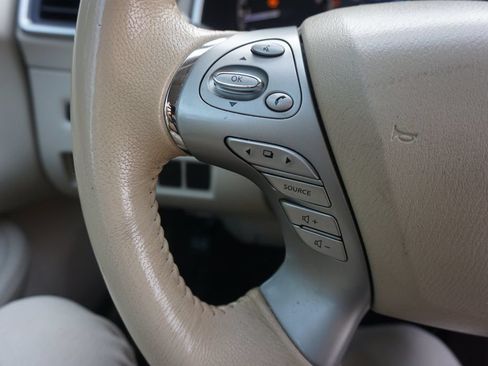 Used 2016 Nissan Murano SL FWD image 7
