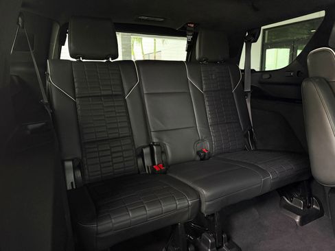 Used 2021 Cadillac Escalade Sport Platinum image 29