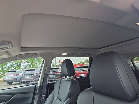 Certified 2025 Subaru Ascent Bronze Edition AWD/4WD image 12