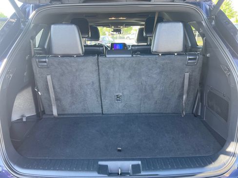 Certified 2025 Toyota Highlander XSE AWD/4WD image 15