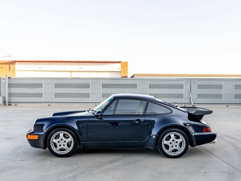 Used 1992 Porsche 911 Turbo RWD image 25