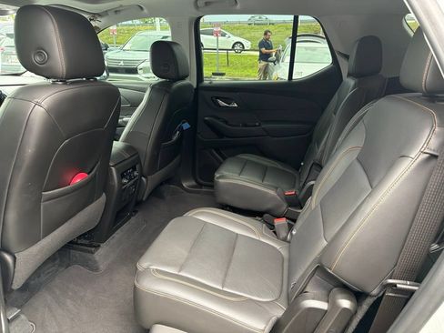 Used 2021 Chevrolet Traverse Premier w/ Redline Edition FWD image 4