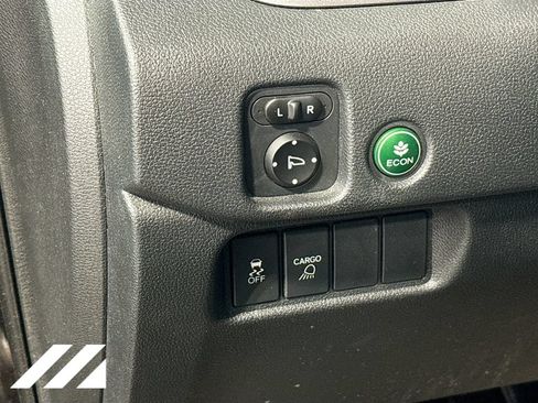 Used 2017 Honda Ridgeline RTL-T image 10