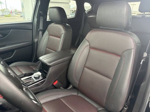 Used 2025 Chevrolet Blazer RS image 19