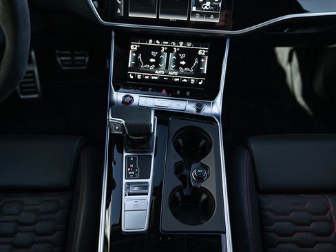 Used 2023 Audi RS 6 w/ Carbon Optic Package image 41