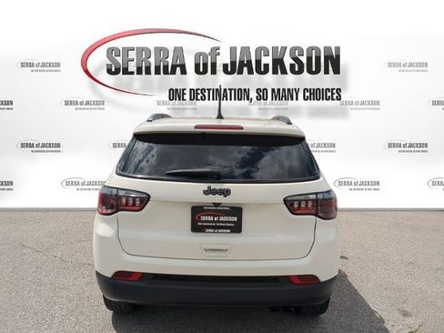 Used 2021 Jeep Compass Latitude image 7