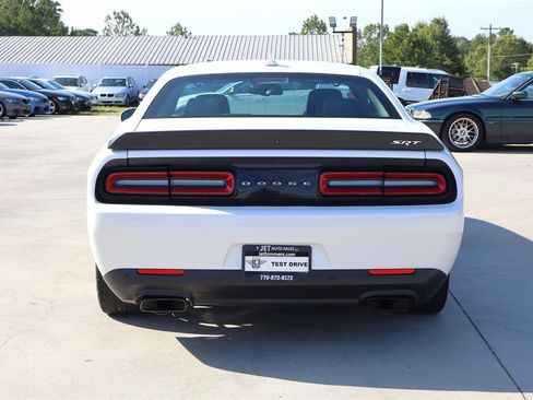 Used 2016 Dodge Challenger SRT Hellcat image 6