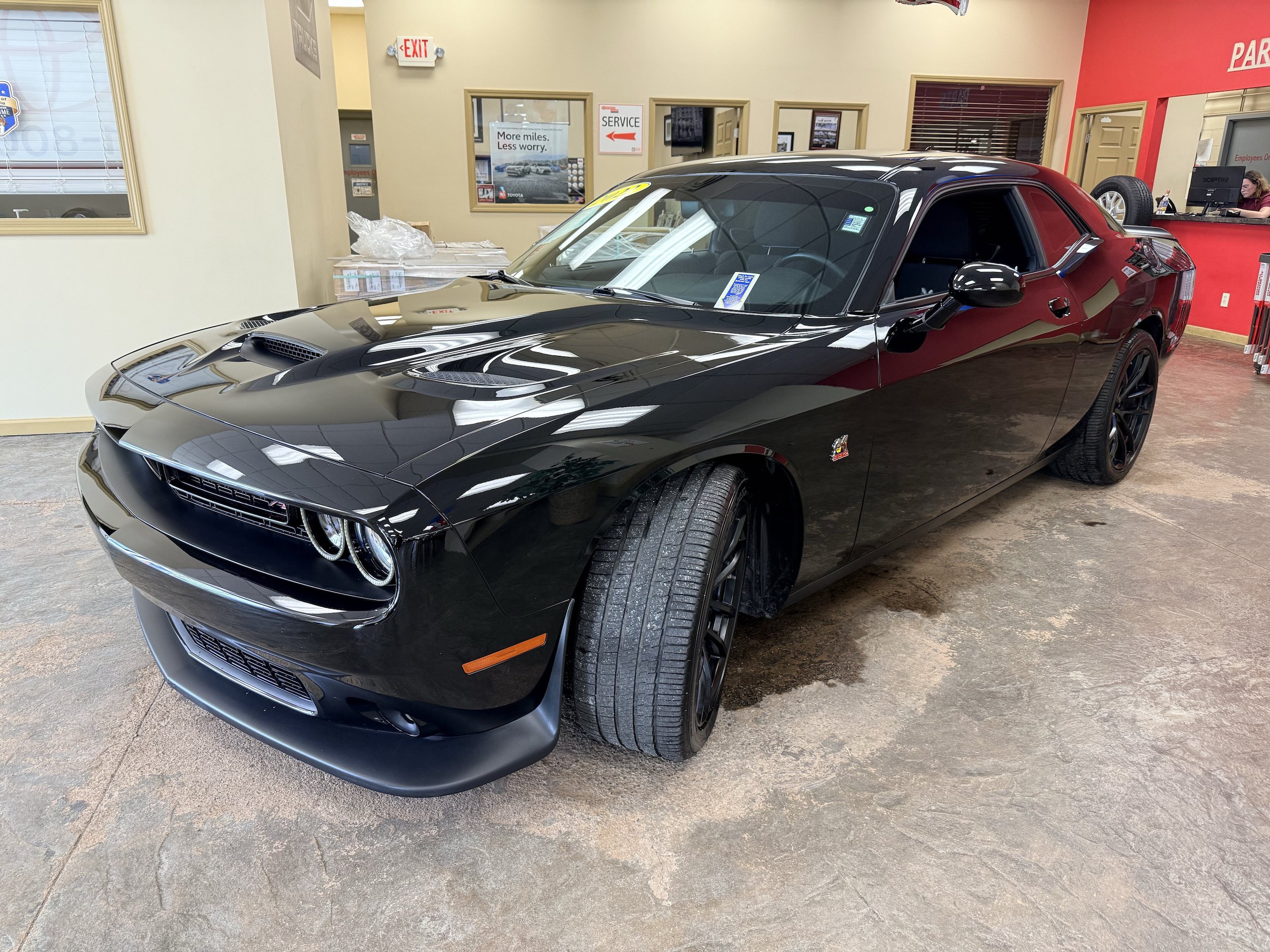 Used 2022 Dodge Challenger R/T Scat Pack w/ Dynamics Package RWD image 4