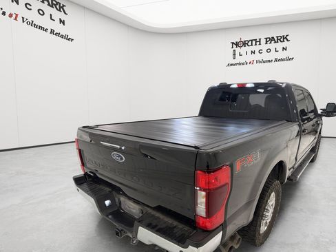 Used 2021 Ford F250 Lariat w/ FX4 Off-Road Package AWD/4WD image 5