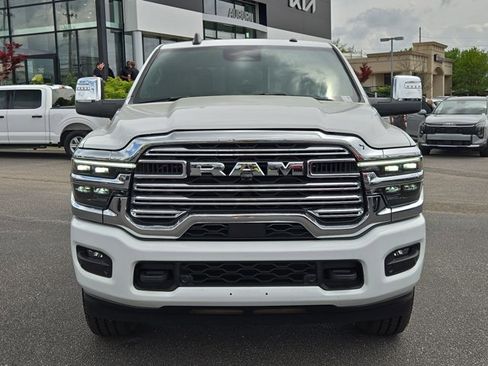 Used 2026 RAM 2500 Laramie AWD/4WD image 2