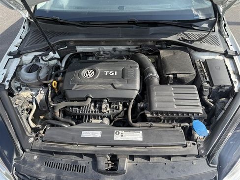Used 2017 Volkswagen Golf Alltrack SE AWD/4WD image 8