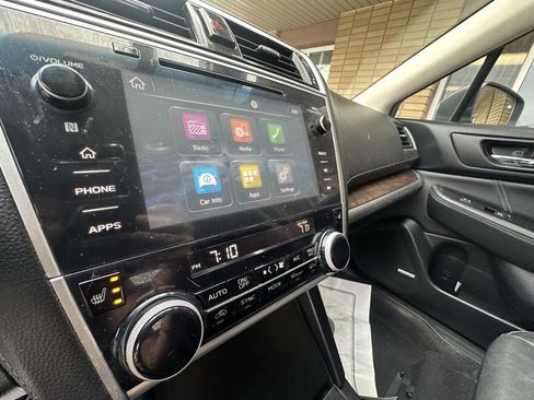 Used 2018 Subaru Outback 2.5i Limited w/ Popular Package #2 image 7