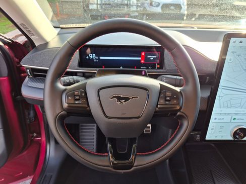 Used 2025 Ford Mustang Mach-E Premium w/ Sport Appearance Package AWD/4WD image 19