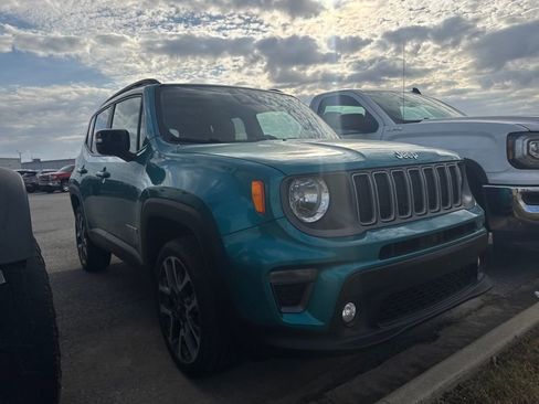 Used 2022 Jeep Renegade Limited w/ Sun, Sound & Wheels Group image 3