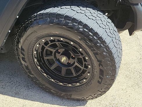 Used 2022 Jeep Wrangler Unlimited Sport AWD/4WD image 32