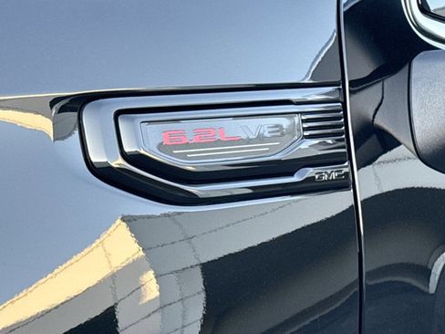 New 2026 GMC Sierra 1500 SLT w/ SLT Premium Plus Package image 17