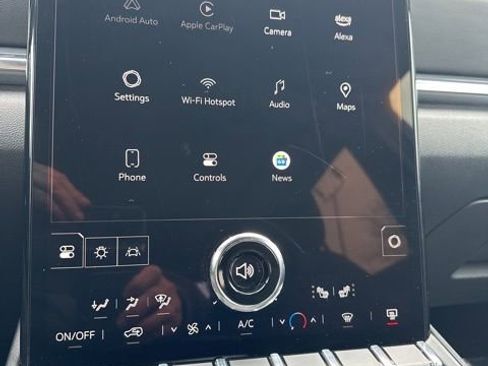 Used 2025 GMC Terrain Elevation image 25