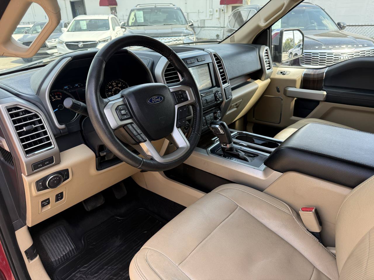 Used 2016 Ford F150 Lariat AWD/4WD image 22