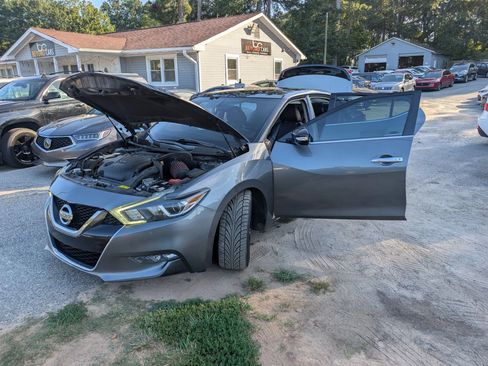 Used 2018 Nissan Maxima 3.5 SL FWD image 14