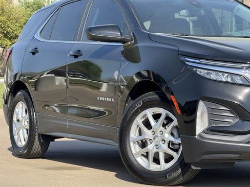 Used 2024 Chevrolet Equinox LT image 3