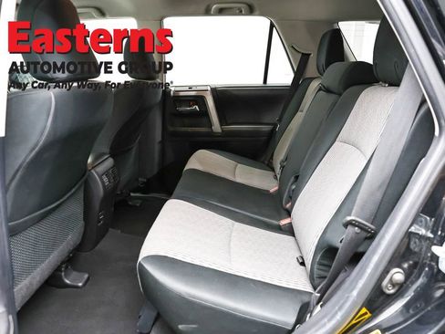 Used 2015 Toyota 4Runner SR5 AWD/4WD image 21