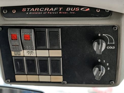 Used 2014 Ford E-350 and Econoline 350 Super Duty image 28