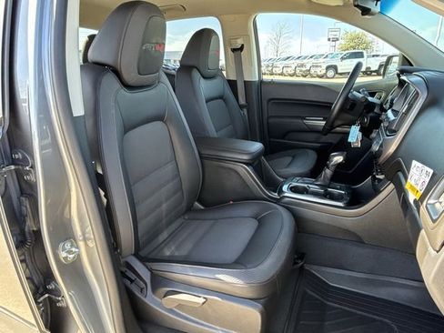 Used 2022 GMC Canyon AT4 w/ Trailering Package image 27