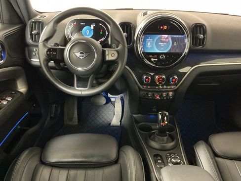Certified 2023 MINI Cooper Countryman S w/ Signature Upholstery Package image 9