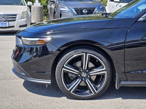 Used 2023 Honda Accord Sport image 8