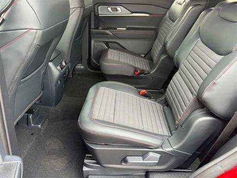 New 2026 Ford Explorer ST-Line w/ ST-Line Street Pack image 10