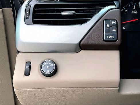 Used 2016 Chevrolet Tahoe LT w/ Texas Edition Package image 35