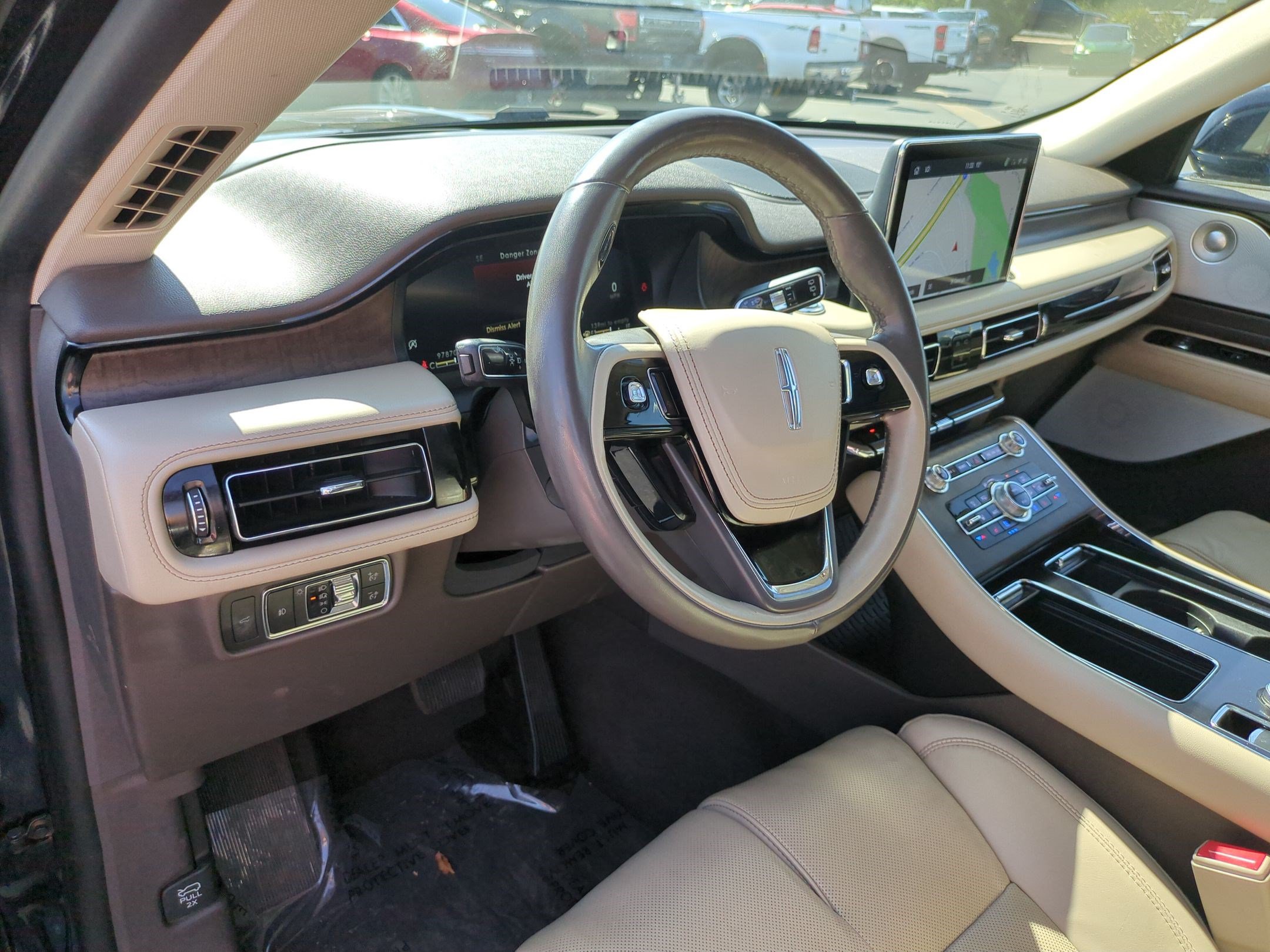 Used 2021 Lincoln Aviator Reserve w/ Equipment Group 208A AWD/4WD image 14