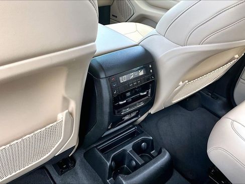 Used 2021 Jeep Grand Cherokee L Limited RWD image 10